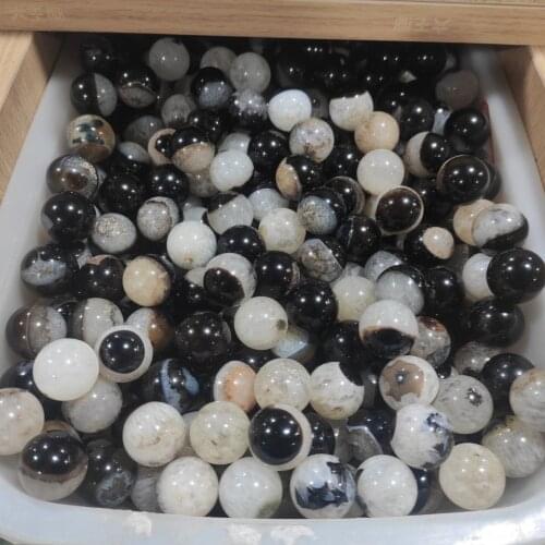Cute Natural Gemstone Black And White Agate Ball Mini Spheres Wicca Aesthetic Room Decor Buddhist Jewelry Gift Stone