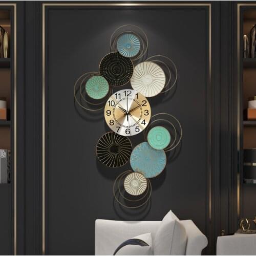 Large Metal Wall Clock Fashion Creative Luxury Living Room Nordic Wall Clock Silent Wall Watches Home Decor My Melody