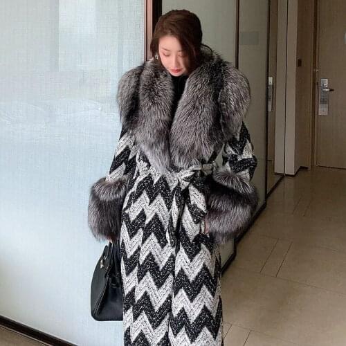 Winter Ladies Long Jacket Thickening Wool Coat with Fluffy Real Fox Fur Collar checked Women Outerwear