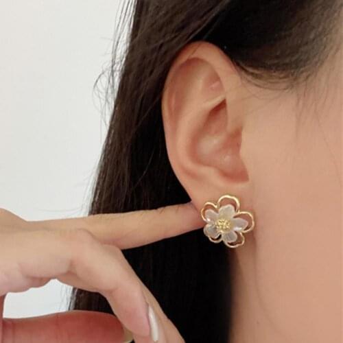 Mini Size Flower Ear Studs Alloy Skin-firendly Lightweight Hollow Alloy Women Ear-studs Fashion Earrings Comfortable to wear