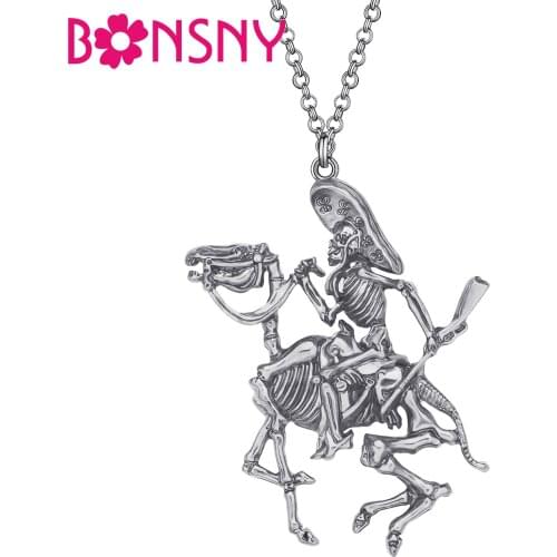 Bonsny Halloween Alloy Antique Gold Plated Soldier Skull Necklace Skeleton Pendant Jewelry For Women Girl Fashion Gift Accessory