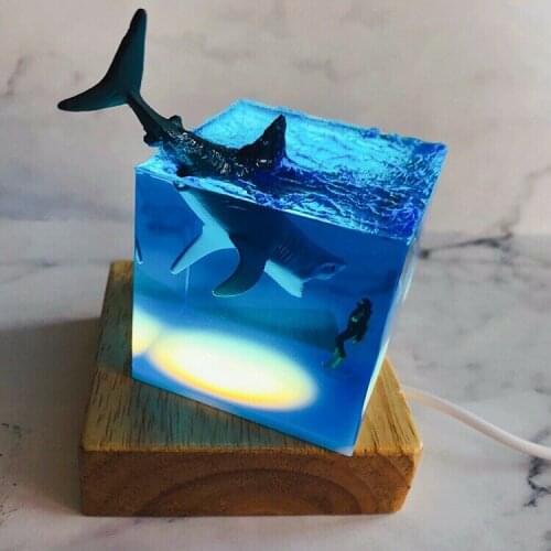 SETT STUDIO Shark Diver Decoration Fish Ocean Animal Collector Luminous Toy Creative Gift Adult Kid Handmade Figure Model
