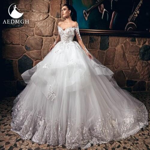 Aedmgh Ball Gown Empire Wedding Dresses 2021 Off The Shoulder Bride Dress Lace Appliques Court Train Tiered Ruffles Bridal Gown