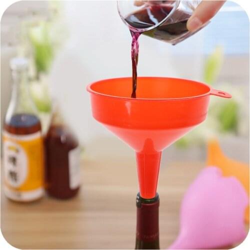 T3ED Plastic Filling Funnel Spout Pour Oil Tool Petrol Car Styling For Car Motorcycle Vehicle