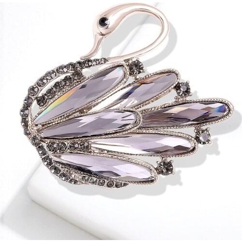High grade atmosphere imitation crystal Swan Brooch Fashion diamond overcoat with customized accessories