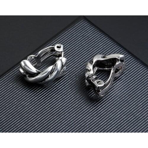 Vintage Minimalist Cross Texture Antique Sliver Clip Earrings Without Piercing for Women Party Punk Ear Clips Jewelry Wholesale