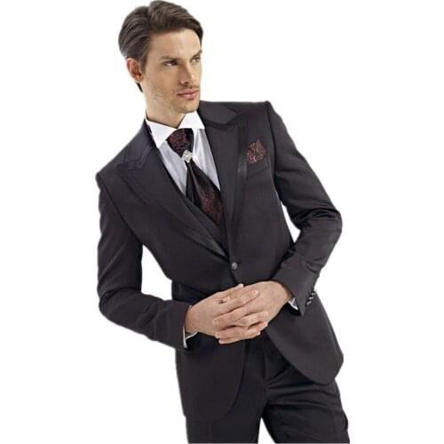 New Arrival new design custom Italian formal men suit Slim fit peaked lapel tuxedos two buttons groomsmen groom suits for men