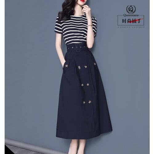 Spring 2019 womens two-piece striped short-sleeved top and high-waisted a-line skirt