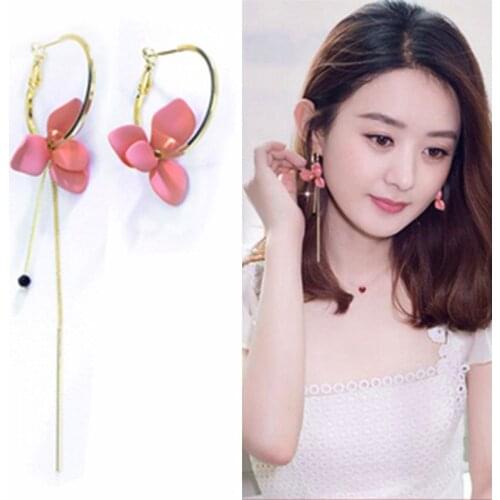 European and American Minimalist Fresh Color Camellia Long Earrings Round Retro Geometric Tassel Asymmetric Earrings Wholesale