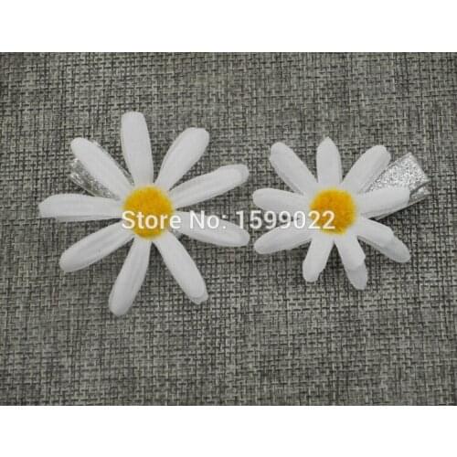 2 Sweet Barrettes Set Kids Costume Hair Ornaments for Children Baby Girls Toddler White Fabric Daisy Flowers Clips Accessories