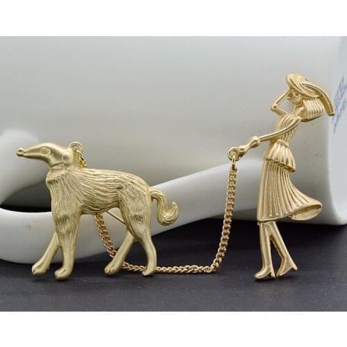 Europe America Brooch PIN alloy antique woman walking dog collection spot Yaguang woman