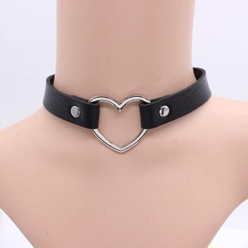 COLEMJE Japan Harajuku Style Soft Sister Pink PU Leather Heart-shaped Collar Clavicle Female Necklace Metal Alloy Button
