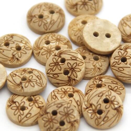 Natural Eco-friendly Daisy Flower Carved Wooden Buttons For Scrapbooking Wood Decorative Handmade Sewing Accessories Wholesale