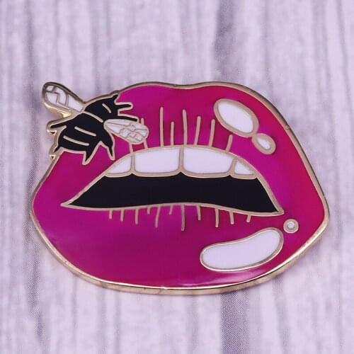 Sexy lips enamel pin cute bee brooch psychedelic art badge Valentine gift fashion women accessories