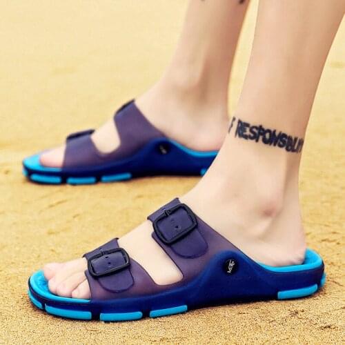 New Summer Mens Sandals Man Hollow Slippers Beach Sandals Outdoor Non-slip Men Jelly Shoes Lighted Casual Shoes Fashion