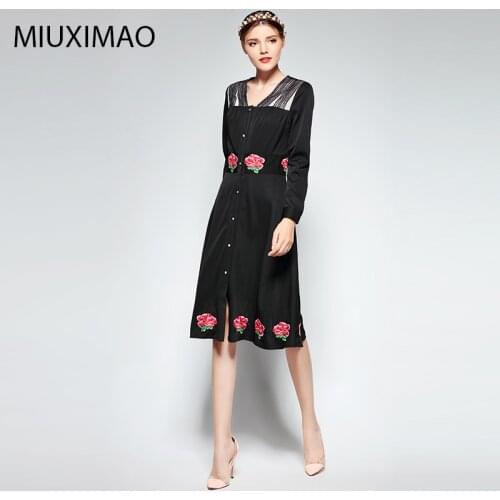 Famous brand Runaway 2018 Newest Spring Fashion Slim Elegant Ebroidery Rose Flower Vintage Casual Long Dress Women