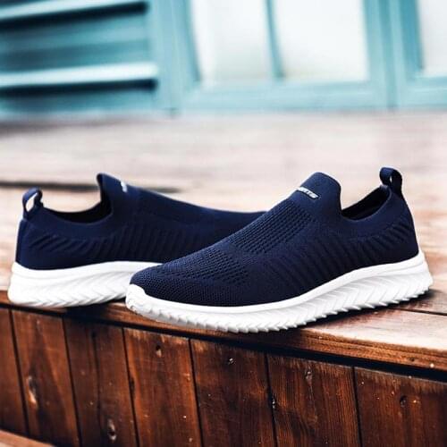 Large Size Slip-on Knitting Womens Running Shoes Men Socks Sneakers Summer Woman Shoes Sport Woman Shoes Sports Blue Boty D-424