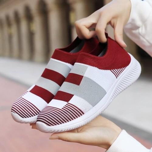 2020 New Woman Sneakers Striped Bordered Mesh Flats Shoes Female Casual Outdoor Flats Shoes Soft Breathable Running Sneakers