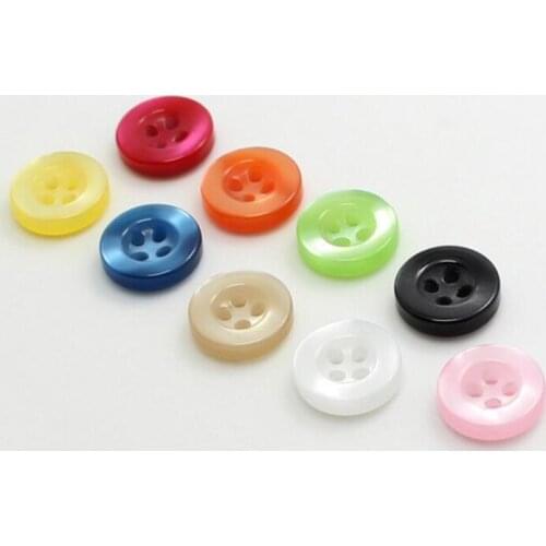 300pcs solid color resin buttons sewing dyed 4 holes plastic buttons candy color childrens garments small buttons for clothes
