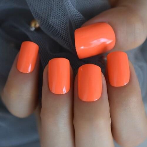 Orange Juice Short Fake Nail Tips Full Cover Artificial Practice Nail Tips Squoval Solid Color Nails With Glue