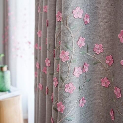 Customized Fashion New 80% Shade Rate Blackout Curtains with Pink Embroider Window Curtains for Living Room Bedroom Curtain