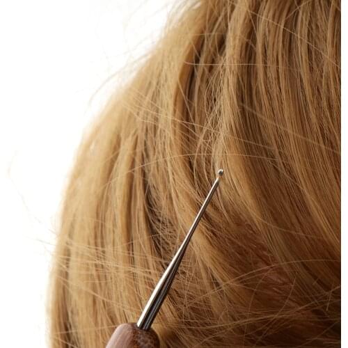 5pcs Bamboo Wooden Handle Hair Weaving Crochet Needles Dreading Hooks Braiding Craft Tools Set 0.5mm/0.75mm