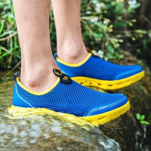 CcharmiX Men's Waterproof Sneakers