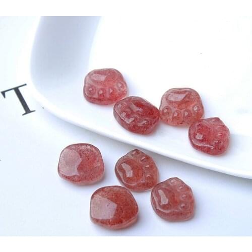 Natural beautiful strawberry crystal stone hand-carved cute cat paw Fashion for gifts