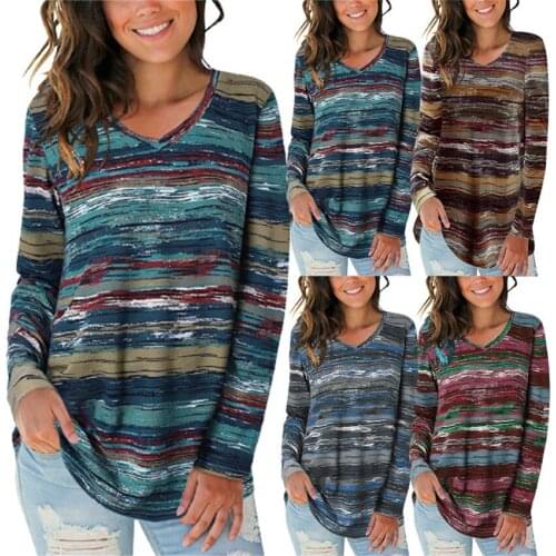 2021 fashion European and American autumn and winter new womens digital printing V-neck long-sleeved top oversized T-shirt