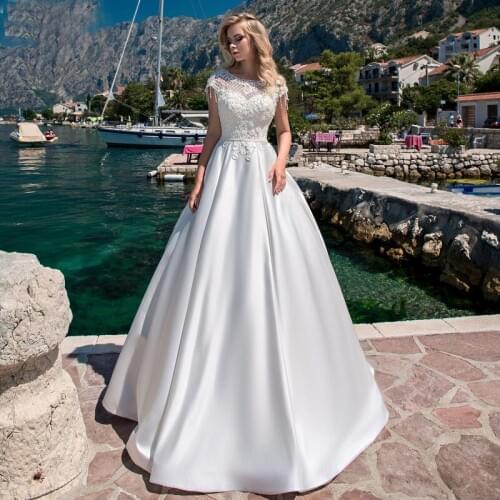 2020 Wedding Dress Boho O-Neck Appliques Lace Top A Line Vintage Princess Wedding Gown Satin Beach Bride Dress