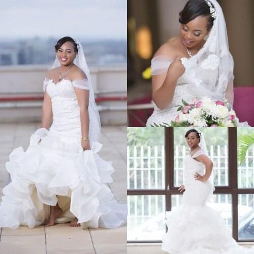 Off Shouler 2023 Plus Size African Mermaid Wedding Dresses Lace Ruched Tiered Tulle Sweep Train Bridal Gowns