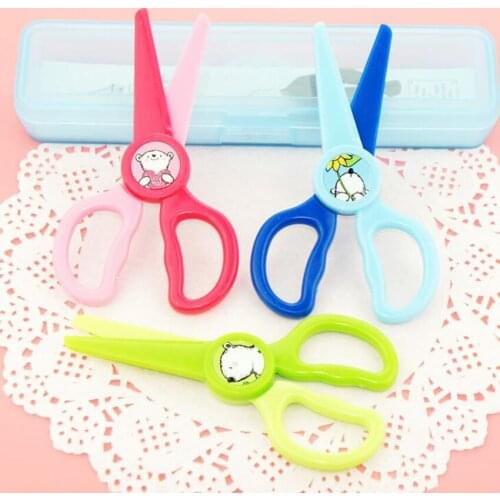 New 1 Pcs Mini Safety Round Head Plastic Scissors Student Kids Paper Cutting Minions Supplies for Kindergarten Schoolc