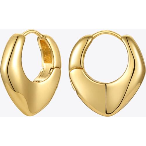 ENFASHION Hollow Heart Earring For Women Gold Color Stud Earrings 2021 Birthdays Gift Piercing Fashion Jewelry Kolczyki E211278