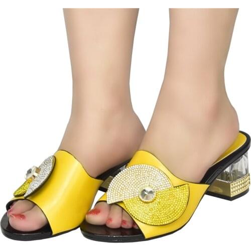 Fashion Elegant Women Party Pumps with Rhinestone Ladies Dress Shoes Heels for Women Clear Rhinestone Heels Slip on Women Shoes