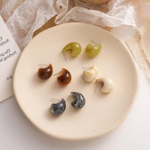 Cute Resin Earrngs Fashion Creative Sea Conch Shell Earrings for Women Jewelry Gifts Party Dress Decor