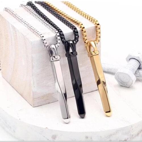 Titanium Steel Fashion Simple Ladies Necklace Retro Personality Twist Straight Necklace Couple Jewelry Necklace Accessories
