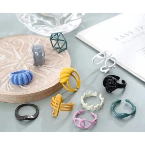 Summer Fashion Colorful Hollow Geometric Irregular Metal Open Ring Candy Color Croissant Rose Pin Rings For Women Party Jewelry