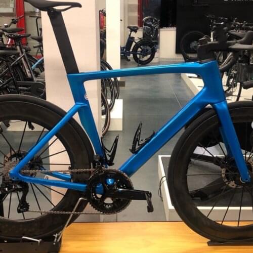 Super fast carbon fiber road bike SL7 race bike frame with multiple color options 700C road bike carbon fiber frame set through