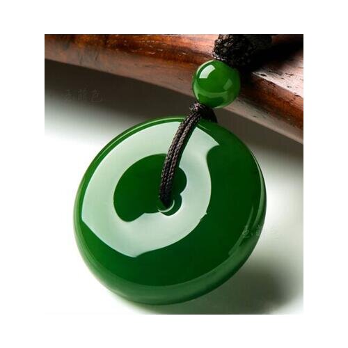 100% Natural and nephrite jade pendant peace buckle, hand-carved first shipping