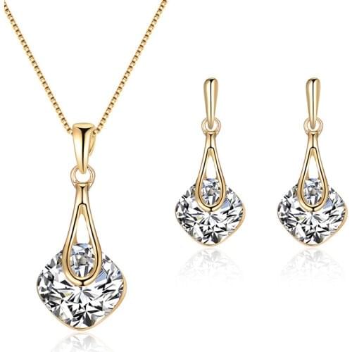Fashion Rhinestone Inlaid Irregular Hollow Metal Triangle Pendent Earrings Necklace Set Korean Neck Jewelry Sets for Women Girls