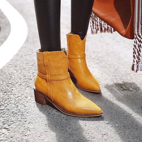 Womens Boots Autumn and Winter The New Fashion Color Matching Pointed Mid Heel Short Tube Womens Shoes Plus Size 34-40