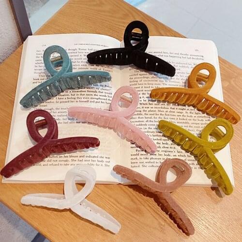 Winter Women Elegant Solid Frosted Velvet Cross Hair Claws Sweet Hair Clips Barrettes Headband Hairpins Fashion Hair Accessories