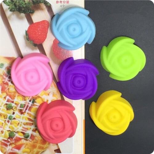 Give Your Best Cake Molds