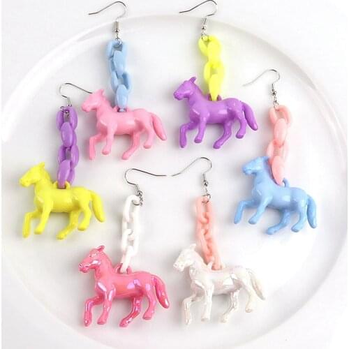 New Fashion Colorful Horse Acrylic Chains Dangle Earrings For Women Girls Pink Blue Animal Long Earrings Party Jewelry Harajuku