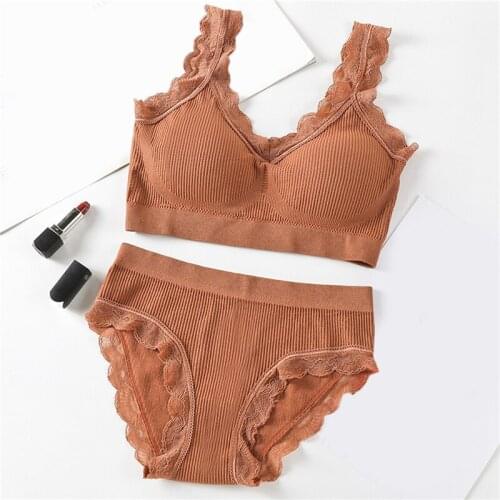 Lace Sexy Bra Set 2Pcs Womens One Piece Wireless Fitness Brassiere + Comfortable Solid Briefs Daily Female Underwear
