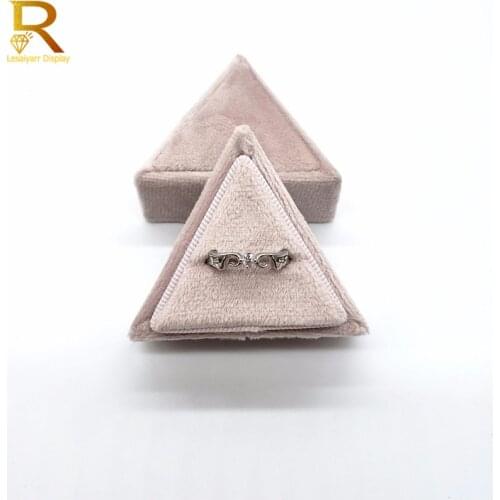 Wedding Ring Display for Woman Gift Rings Package Holder Triangle Shape Velvet Jewelry Box Multi-Color Ring Storage Case