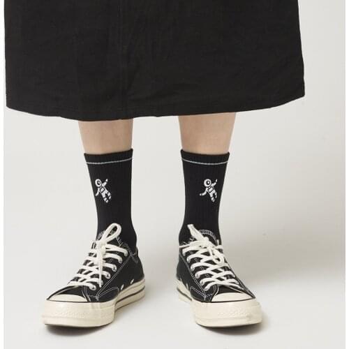 Men Women Socks Black and White Embroidery Astronaut Pattern Trend Couple Street Hip Hop Socks Cool Personality Pattern Design