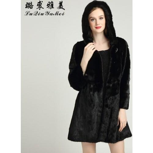 LuQiuYaMei Fur Coats With A Hood
