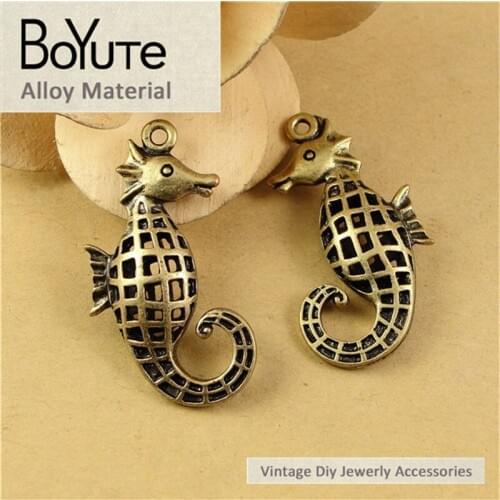 BoYuTe (10 Pieces/Lot) 21*40MM Hollow Sea Horse Shape Charm Pendant Zinc Alloy Antique Bronze Plated Jewelry Findings