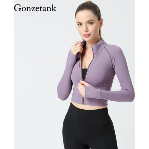 2021 New Workout Top Nude Yoga Jacket Womens Short Sexy Zipper Top with Thumb Holes Slim and Thin Running Fitness Sports Jacket